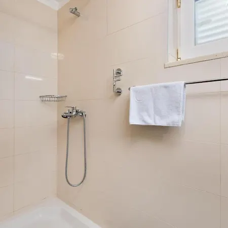 Apartment Awesome In With Wifi *